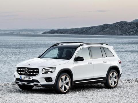 奔驰GLB售价29.6万起，外观阳刚，网友：能看到GLK的影子