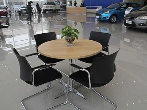 4S店离职销售顾问：掌握这4种心理，买车砍价不吃亏