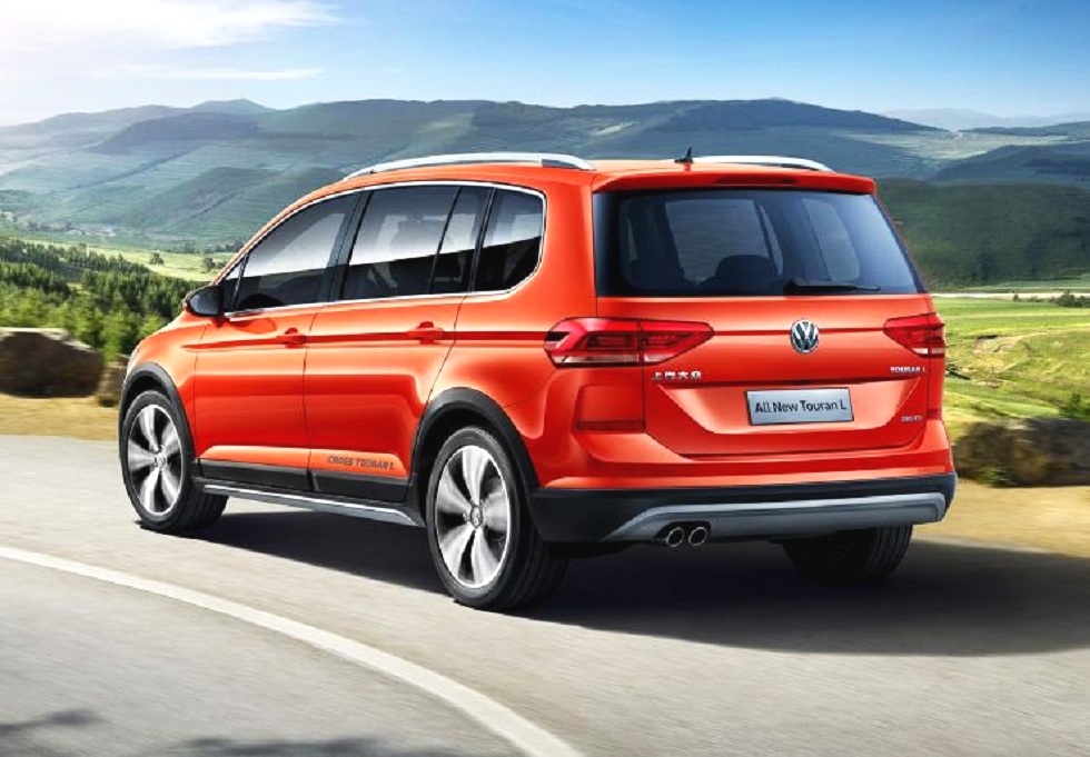 二师兄玩车 | 空间超大的德系7座,6个油,15万多跌至9万多值得买
