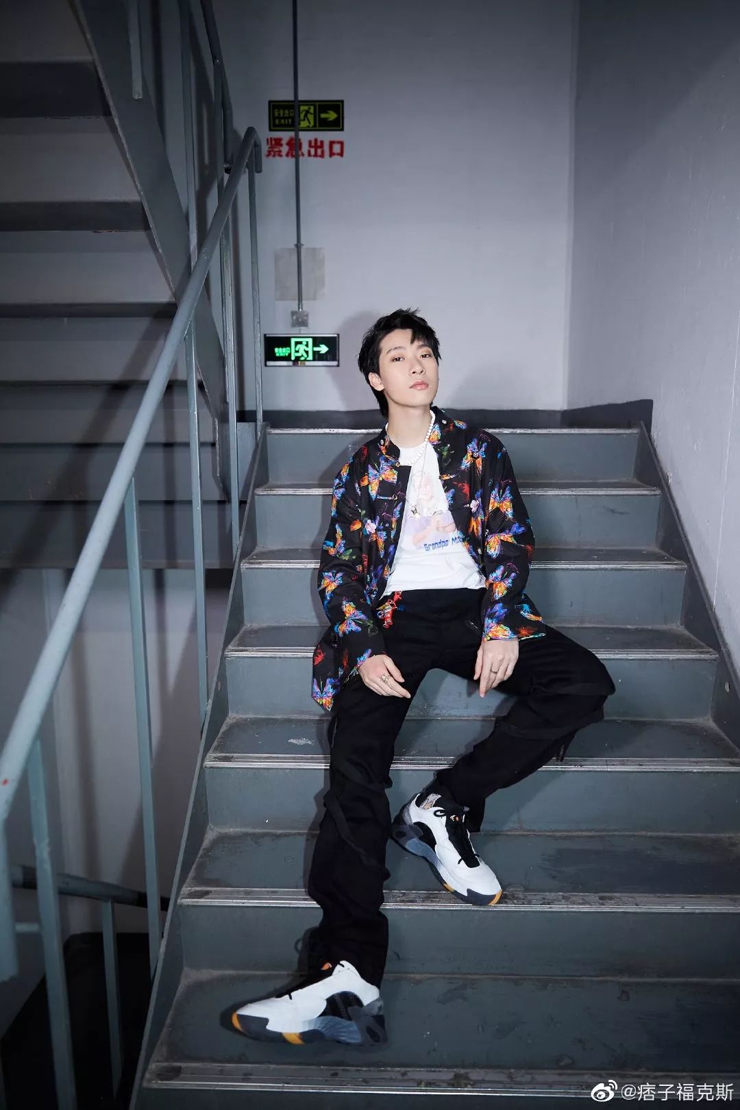 福克斯rapper图片,福克斯照片rapper 壁纸丨人气rapper福克斯一头性感狐狸的诱惑