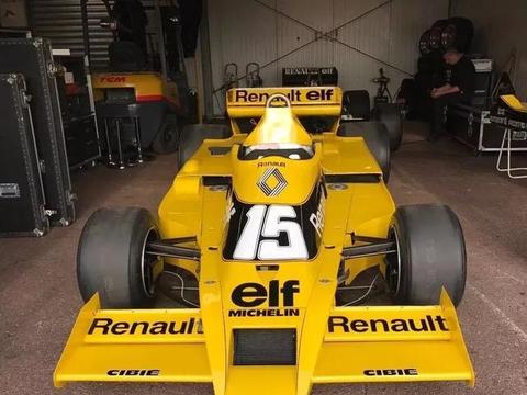 曾经只能隔着屏幕看到的F1赛车，兰州八月车展现场首次亮相