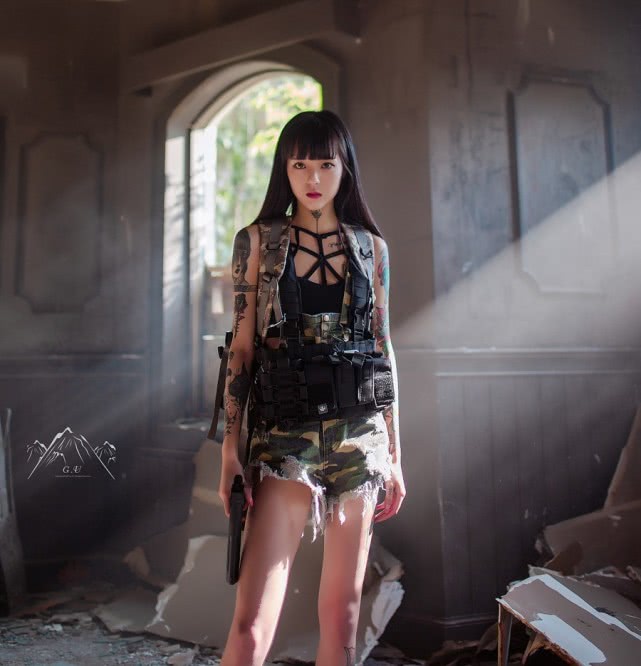 美女cos绝地求生实力,cosplay男装大佬 绝地求生cos:如果纹身能够让我吃鸡,我将画满全身!