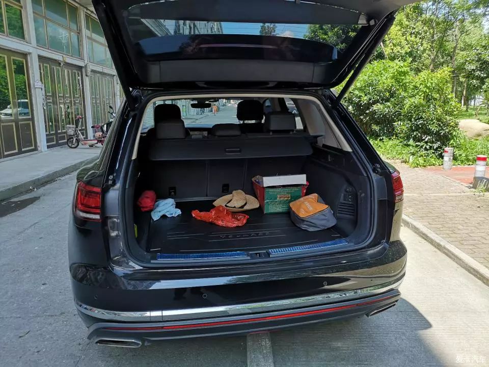 天籁车主想换SUV,不喜X5,大众途锐怎么样?