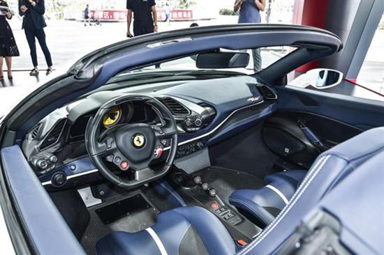 法拉利488 Pista Spider敞篷版正式上市 售价449.9万元起