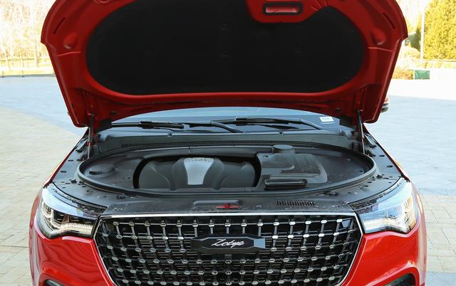 唯一不被骂的众泰SUV,外观内饰纯自主设计,轴距2.85米,卖11万