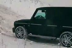 奔驰G雪地挑战，或许此时一套防滑装置会胜过汽车性能本身