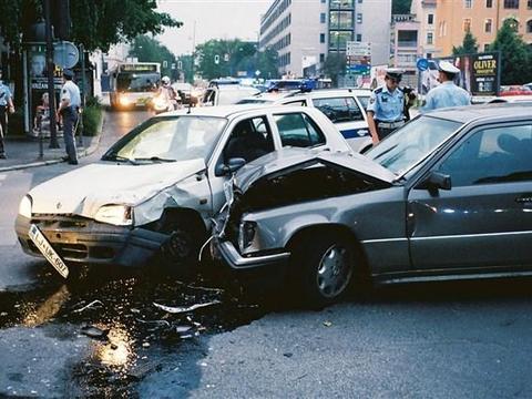 车子变轻了就不安全了？那我去买辆重车吗？