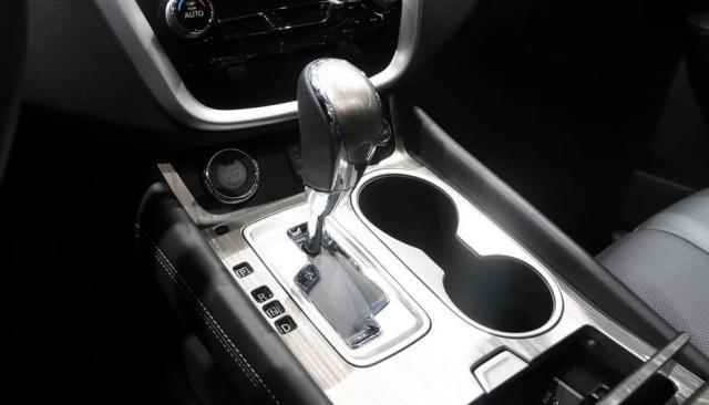 系最有诚意的SUV,开10年不大修,油耗低至6L,为啥没人买?