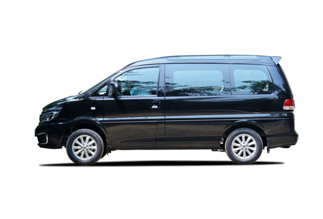 十万左右买一台国产商用型MPV:全新菱智F500,性价比不错
