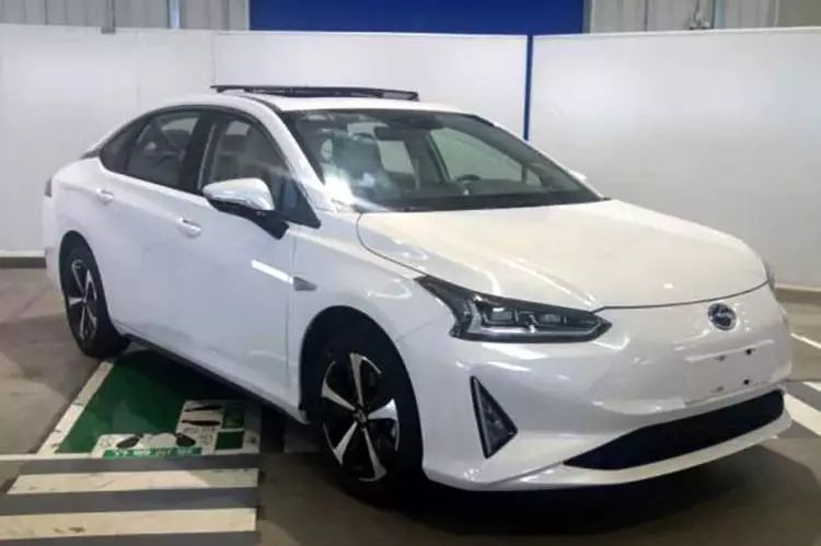 续航500km车型井喷!成都车展一大拨新车来袭,买车的先别着急...