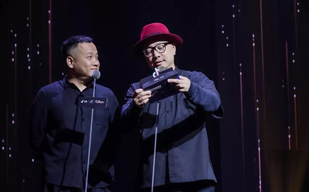 沈腾X欧阳娜娜这对“神仙搭档”也太好磕了！