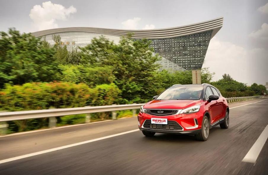 短试新帝豪GS:冷门的跨界SUV,为什么吉利能做成爆款?