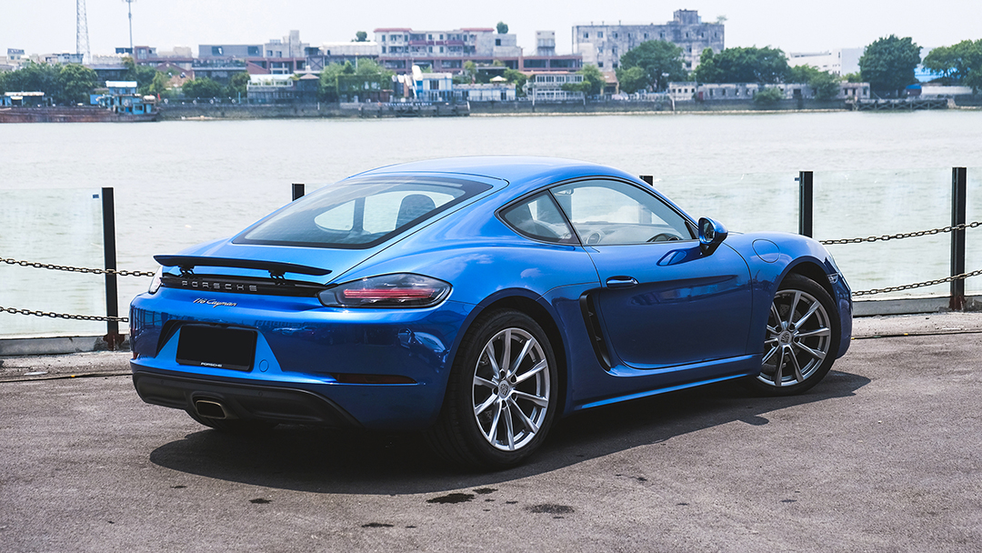 跑车保时捷718图片 c27e-icuacsa2263448.jpg