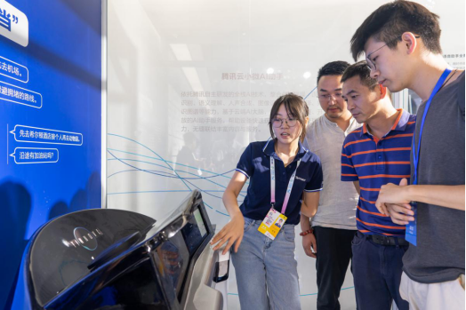 搭载微信车载版 集成全双工语音 TINNOVE OS前瞻版亮相智博会
