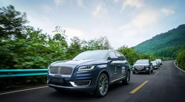 还要什么奔驰GLS宝马X7,我有钱就买领航员|试驾林肯全系车型