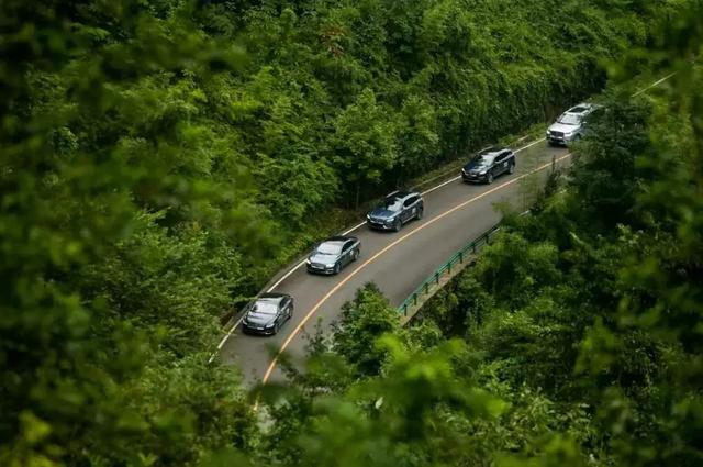还要什么奔驰GLS宝马X7,我有钱就买领航员|试驾林肯全系车型