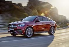 全新一代奔驰GLE Coupé发布，看完视频的朋友回来赞我，你懂的