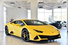 兰博基尼小牛EVO，啥都别说了有钱直接一步到位吧