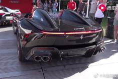 法拉利MonzaSP2，强大的道路性能车，弹射起步和加速。