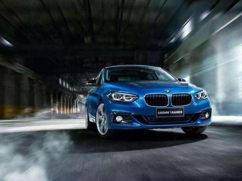 奔驰宝马“神仙打架” 这台运动轿车在一旁吃瓜？