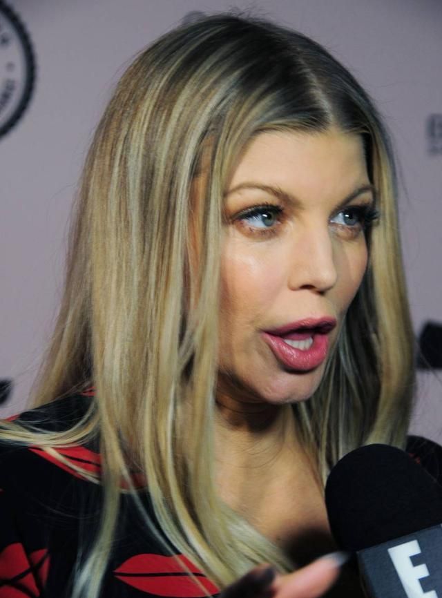 今日图集：NBA全明星赛表演嘉宾Fergie菲姬