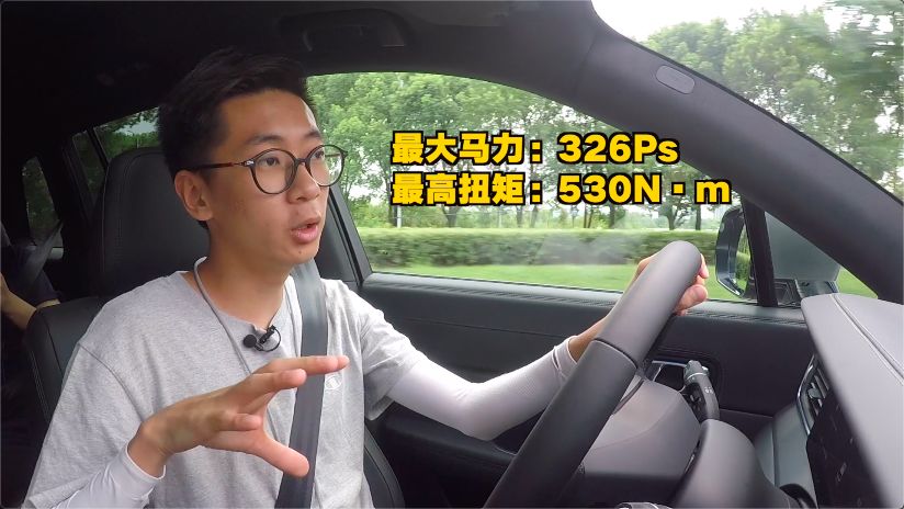 车内4块大屏幕,续航800km!只卖30万的理想ONE能不能成为奶爸新选择?