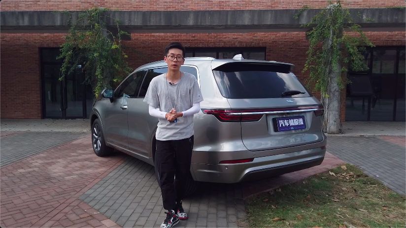 车内4块大屏幕,续航800km!只卖30万的理想ONE能不能成为奶爸新选择?