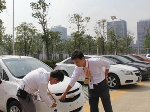 三者险50万和100万的差距有多大？定损员：买错只能吃哑巴亏