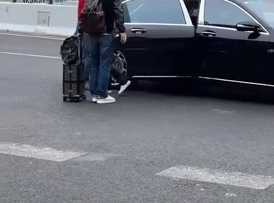 偶遇迈巴赫，并不是所有的矮子都叫郭敬明