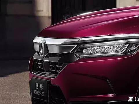 当一台车在市场上获得了巨大的成功，那么就是再造一台换个名称