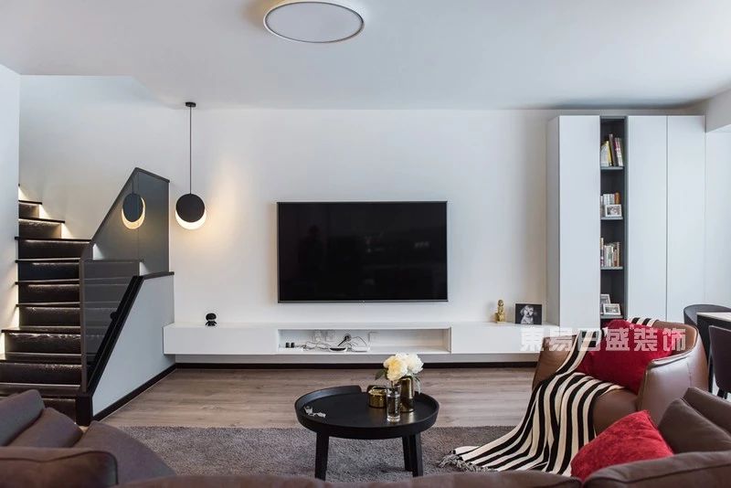 40款电视墙设计案例告诉你,现在年轻人喜欢什么样的客厅