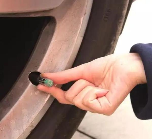 为什么你的汽车轮胎磨损很快？学会这几个方法，让轮胎多用几年