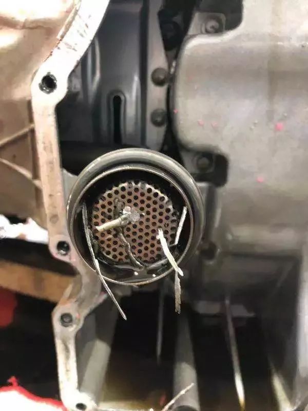 Jeep大切未到十万公里趴窝 修好要12万 谁之错?