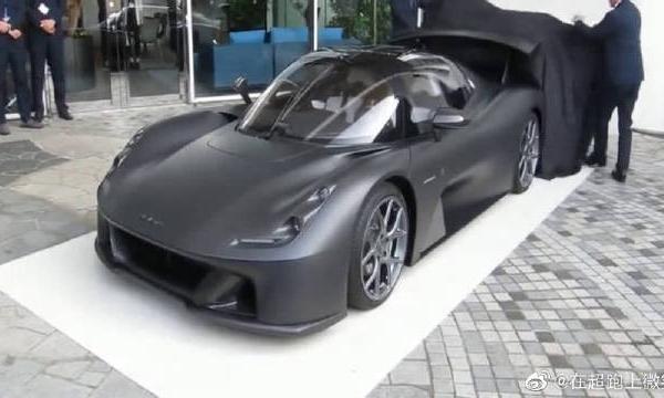 Dallara Stradale超跑诞生了，兰博基尼紧张了