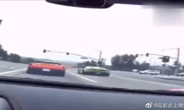 法拉利的加速到底有多恐怖？进来看了就彻底明白什么叫超级跑车