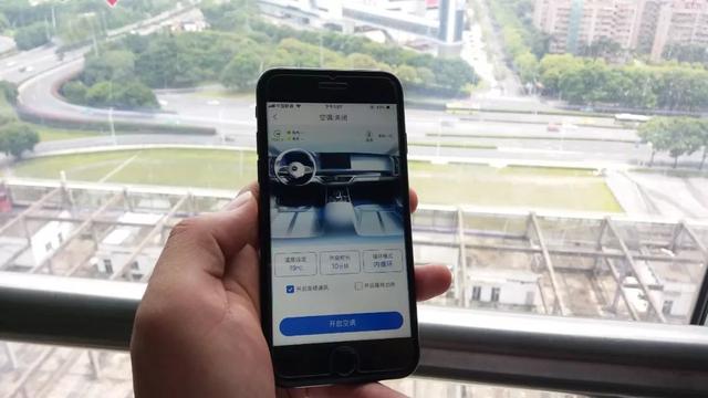 轱辘试驾|宋Pro DM开起来是性能车,坐起来是豪华车