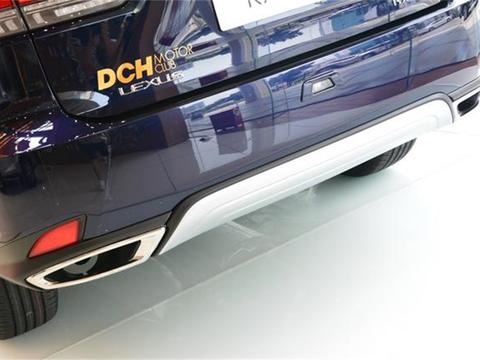 新款雷克萨斯RX300到店实拍 外观科技前卫 内饰却让人尴尬