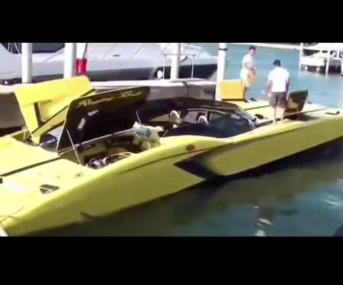 汽车视频：水上兰博基尼，请叫我水牛