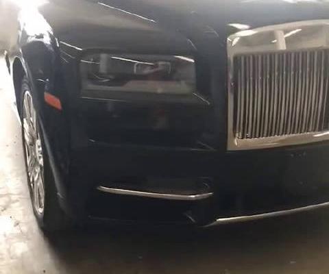 得瑟一圈儿去  库里南黑色到了