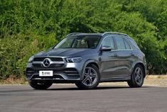 奔驰GLE，突然觉得这个颜色的有点好看。