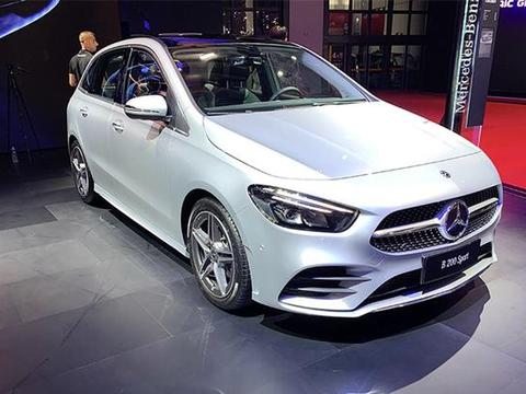 奔驰终于按耐不住，推全新“B级”，配2.0T引擎，还有3天上市！