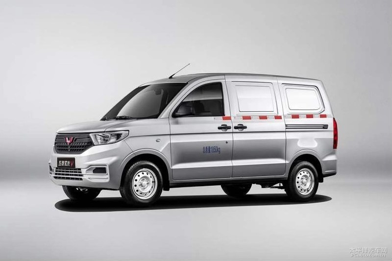 五菱宏光V劲取版正式上市 售价4.18-4.69万元