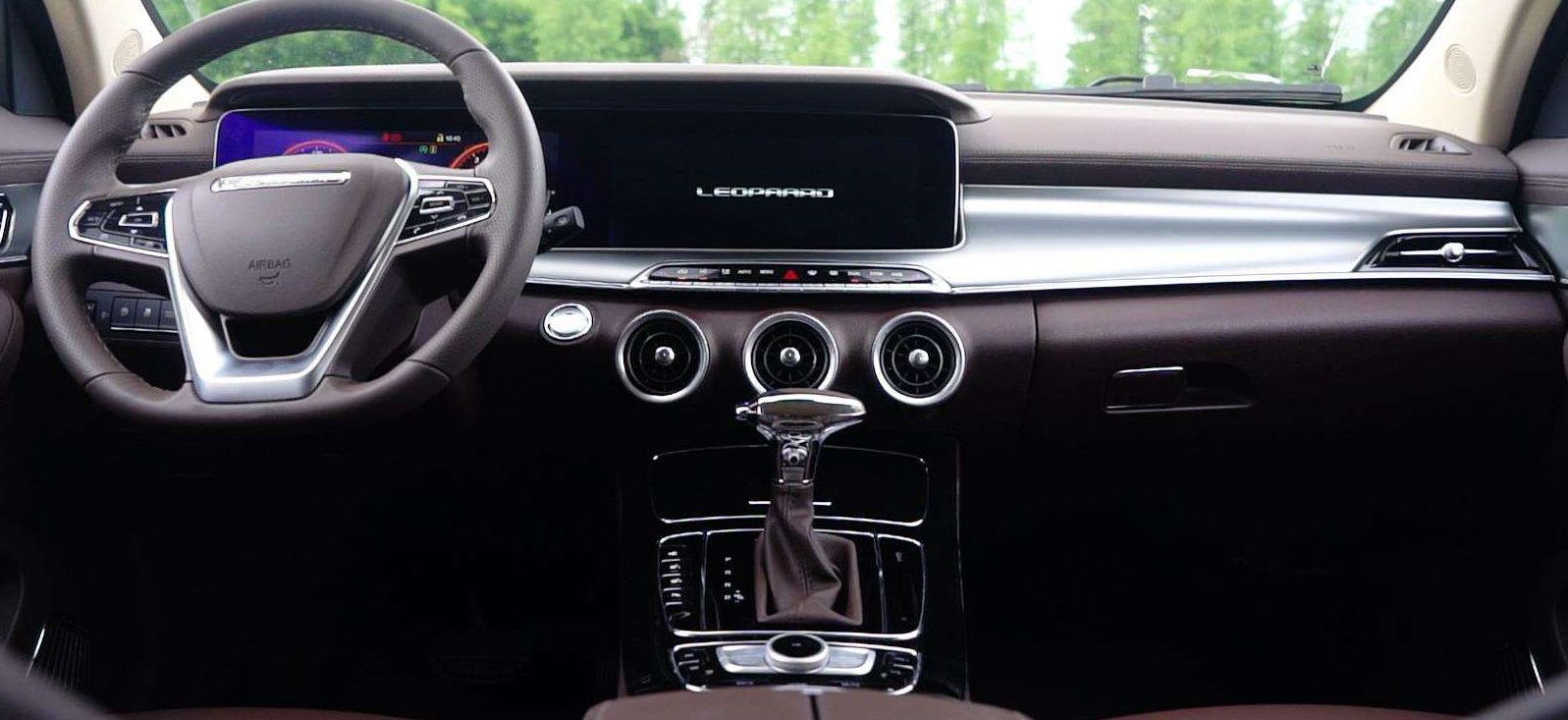 这款国产紧凑型suv,车长4696mm配1.6t,最大马力200ps