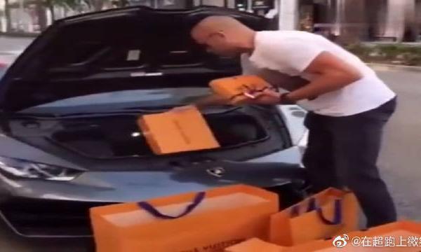 超级跑车兰博基尼的行李箱到底能装多少东西