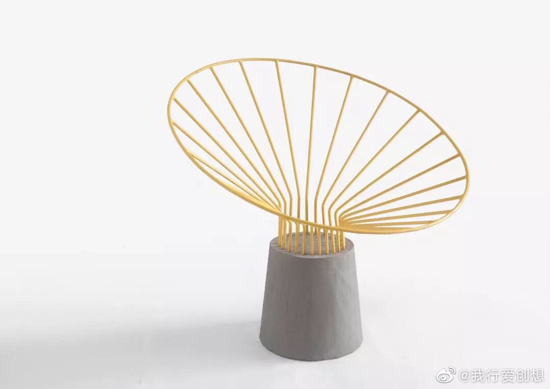 毛主席汽车摆件正面朝哪摆放