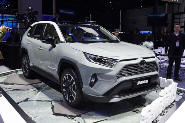 “再遇”NEW RAV4,城市SUV鼻祖彰显越级实力