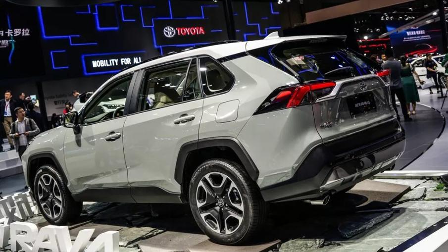 内饰公布！ 全新一汽丰田RAV4车里长这样