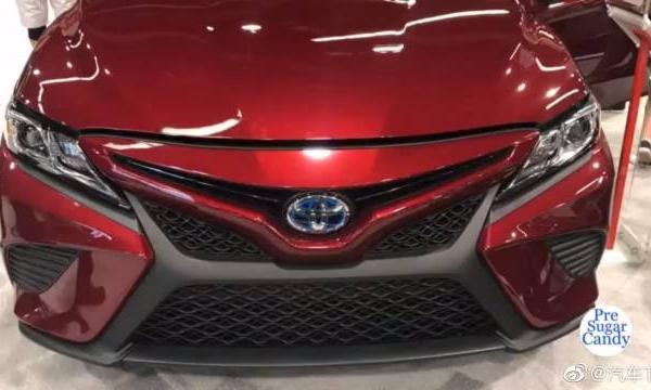 汽车视频：丰田凯美瑞混合动力SE