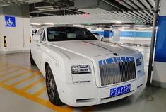劳斯莱斯/ Rolls-Royce  不清楚型号，求问