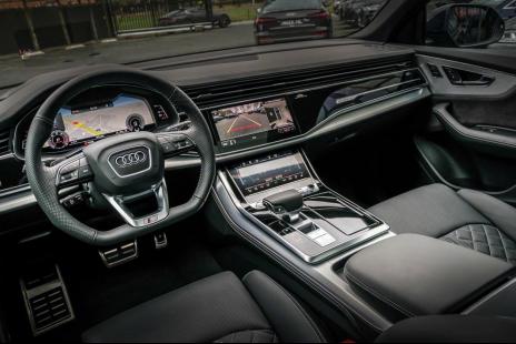 除了保时捷，还有一款可以当壁纸的车